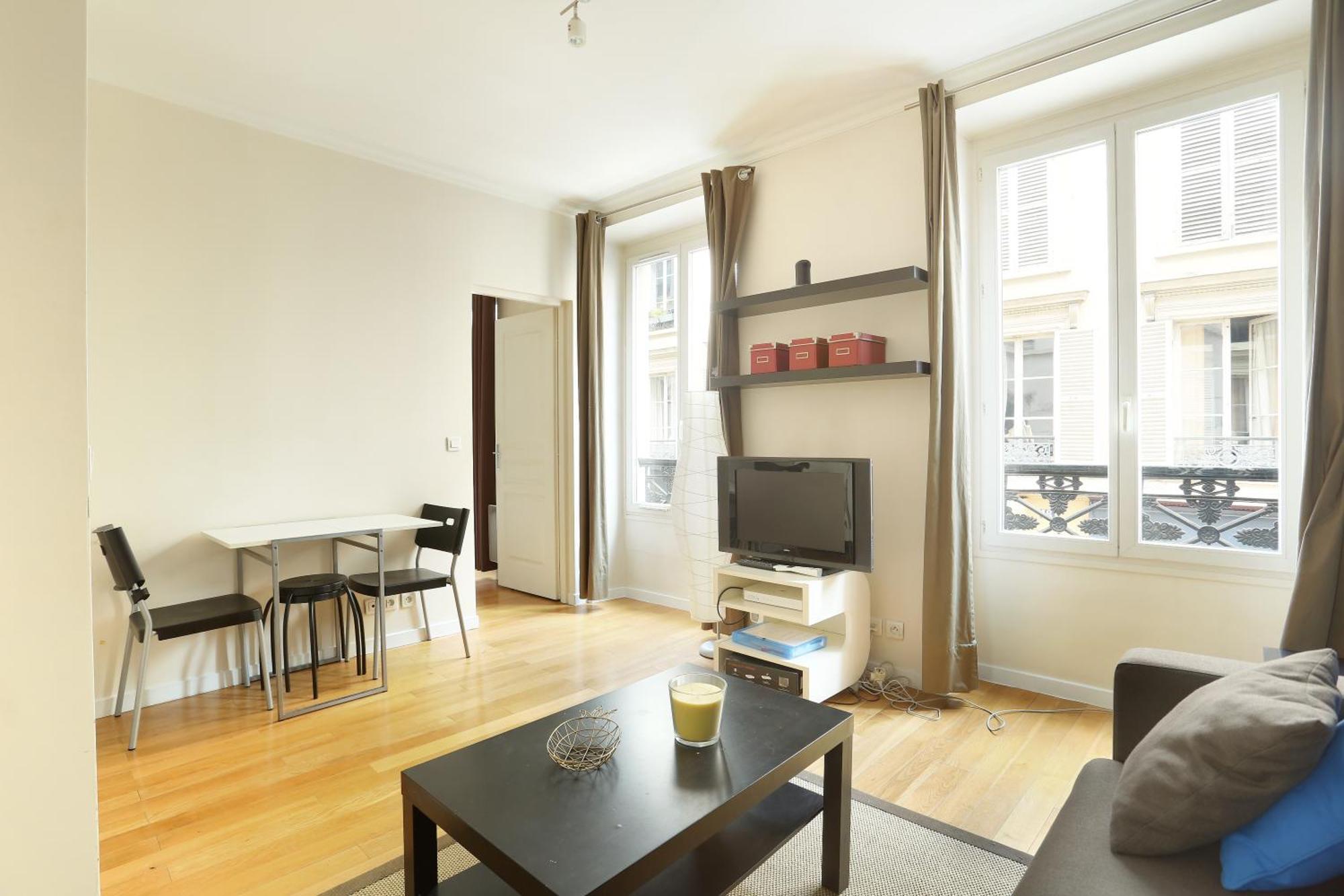 Pick A Flat's In Batignolles - Rue Biot Appartement Parijs